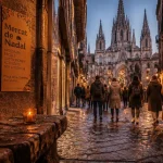 decembre barcelone : rue du Barri Gòtic illuminée à Noël