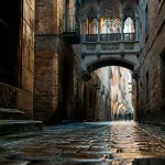 Quartier gothique barcelone : ruelle étroite, pierre humide et pont néogothique